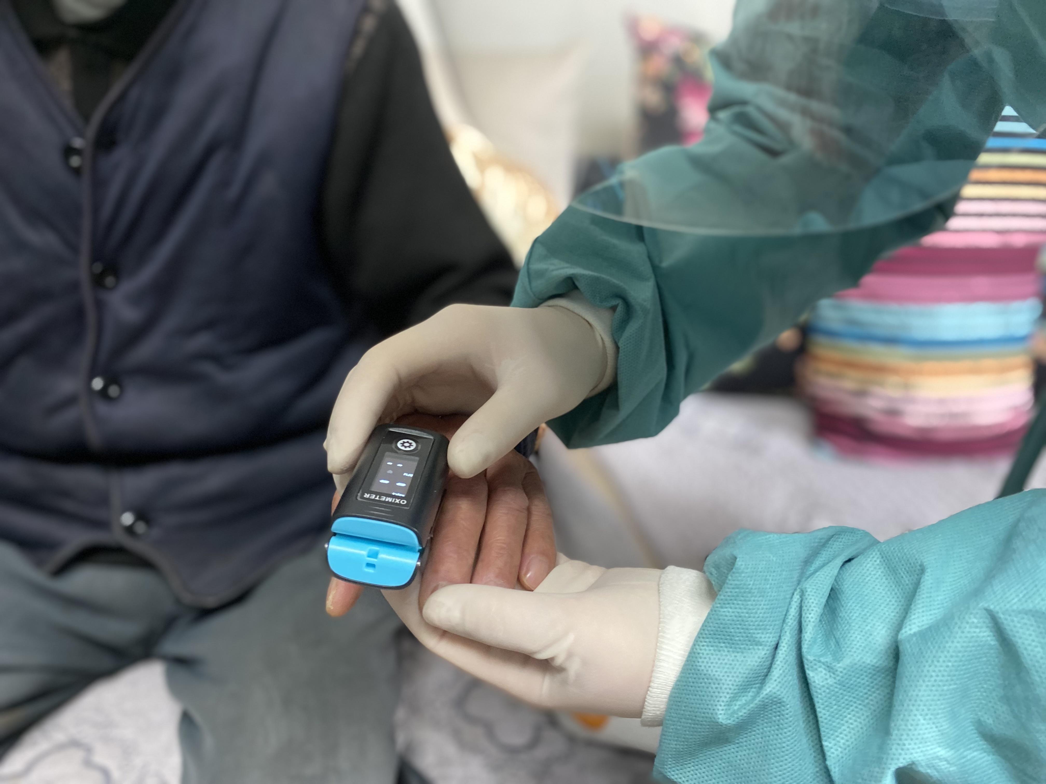 怎么提高氧饱和65银川为全市424个家庭医生团队配备健康监测随访箱 提前做好重点人群针对性医疗救治工作_https://www.jmylbn.com_新闻资讯_第3张