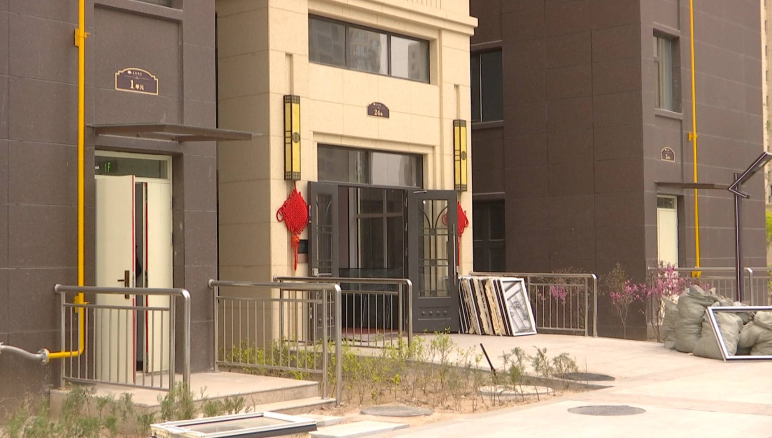 两个单元共用一个门厅业主表示难以接受