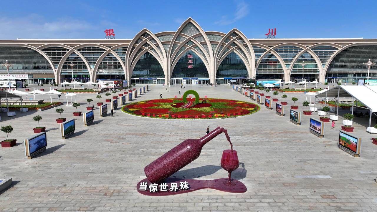 银川火车站交通组织升级站前广场变靓了