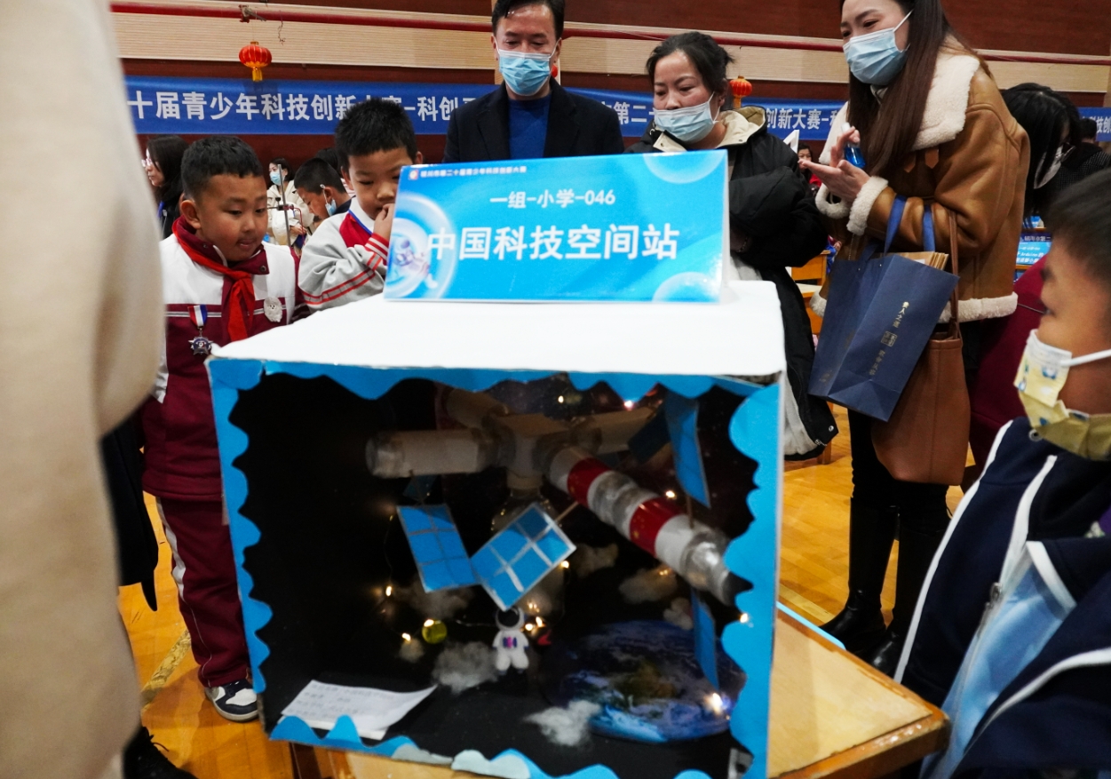 2000余人同台竞技！银川市举办第二十届青少年科技创新大赛