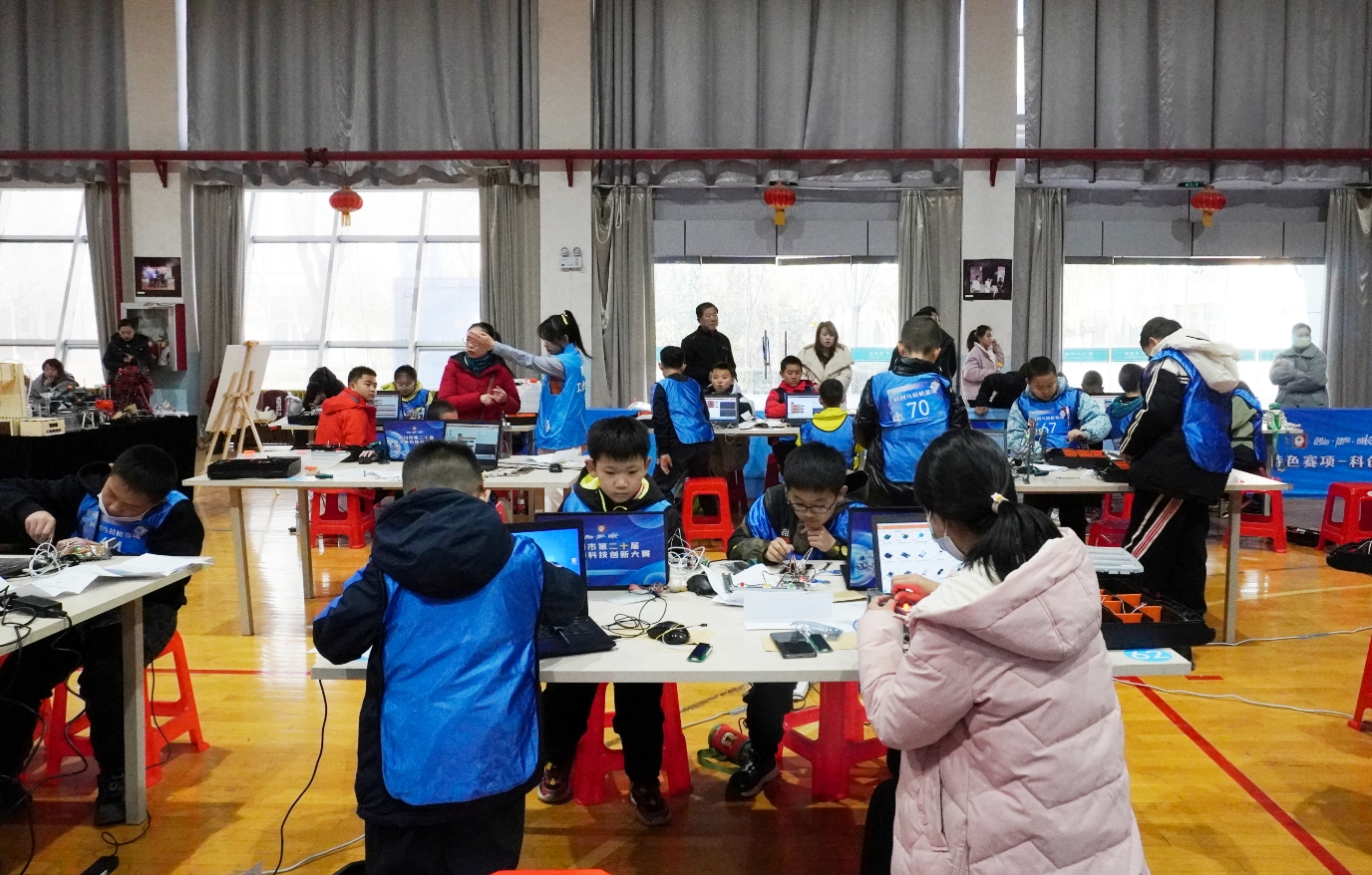 2000余人同台竞技！银川市举办第二十届青少年科技创新大赛