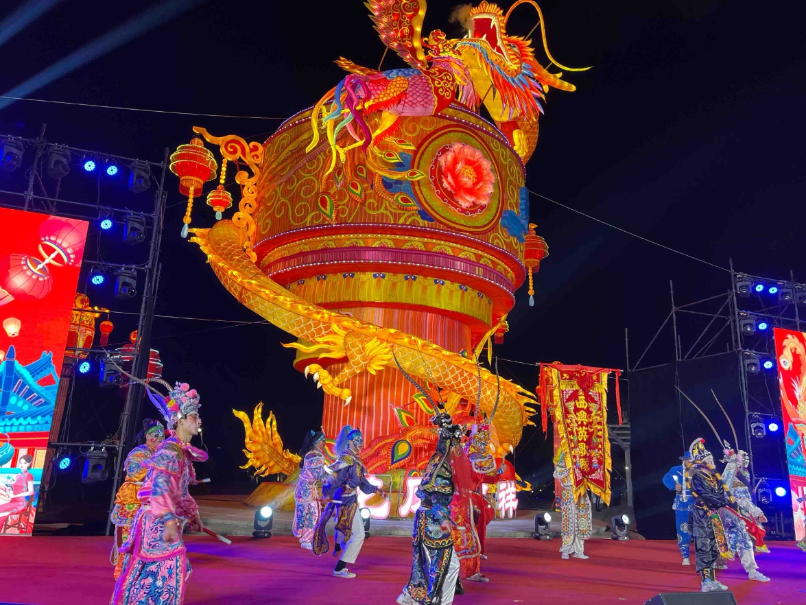 猜灯谜赏花灯看大戏银川市系列精彩活动闹元宵