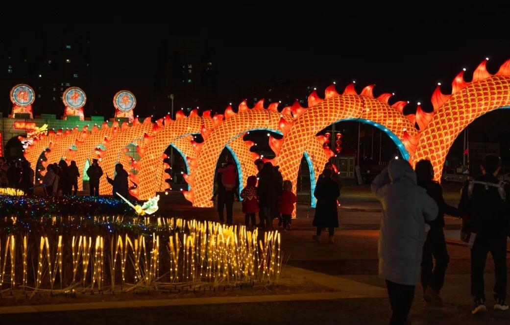 银川文化园新春灯会免费向市民开放