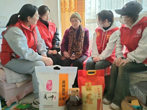 春意暖暖学雷锋志愿服务进社区